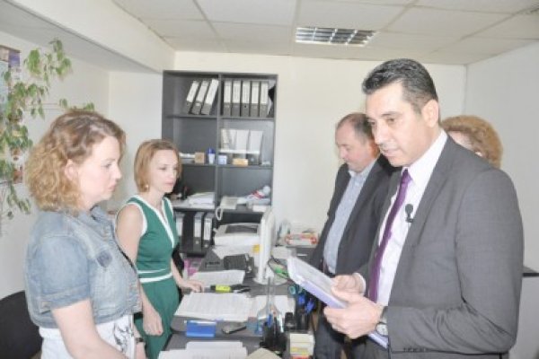Chiru şi-a depus candidatura pentru Primăria Constanţa, însoţit de familie şi susţinători